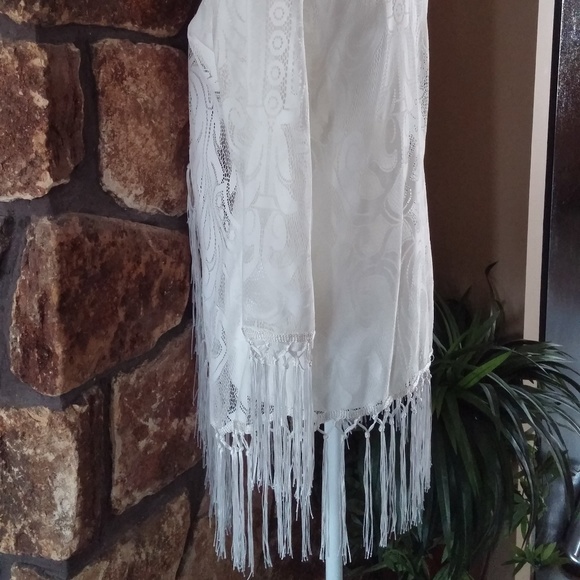 White lace fringe beach cover up - small - Picture 4 of 8